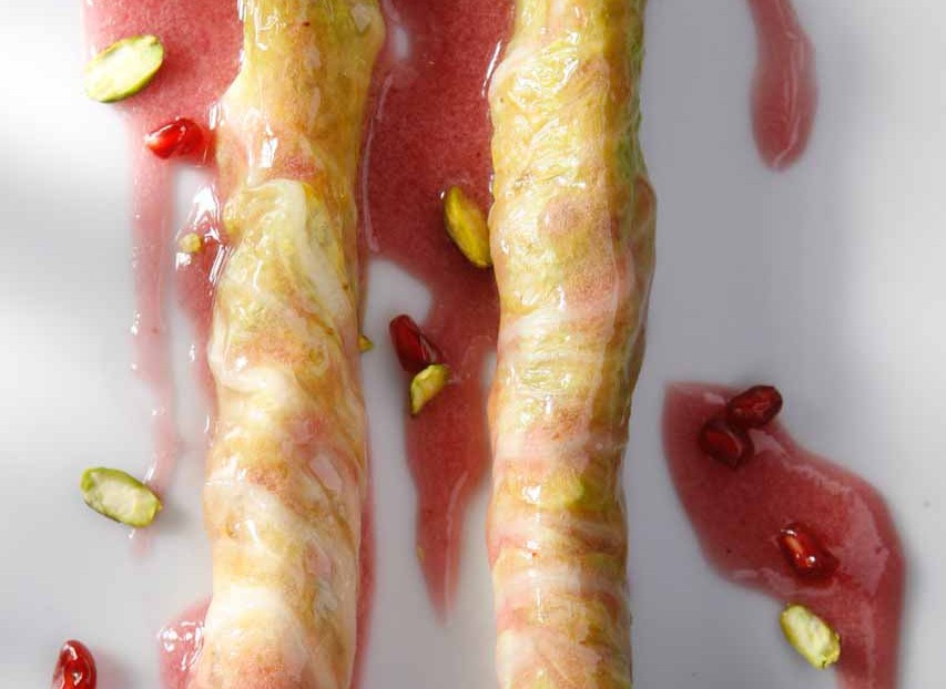 Sweet Bulgur sausages with chicory and pomegranate